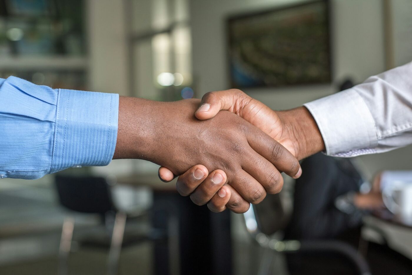Poignée de main lors d'une cession d'entreprise